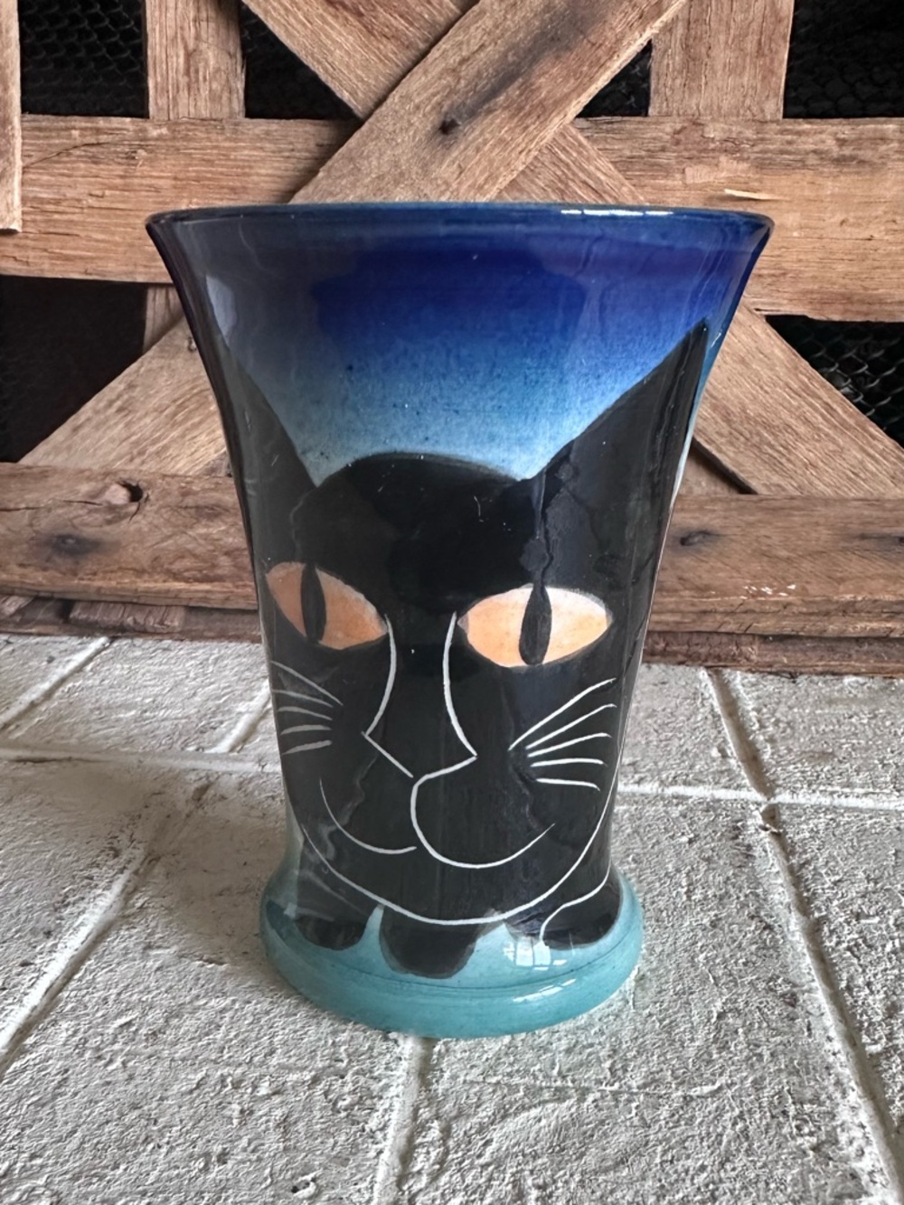 Winslow Pottery mug Ashburton New Zealand black cat